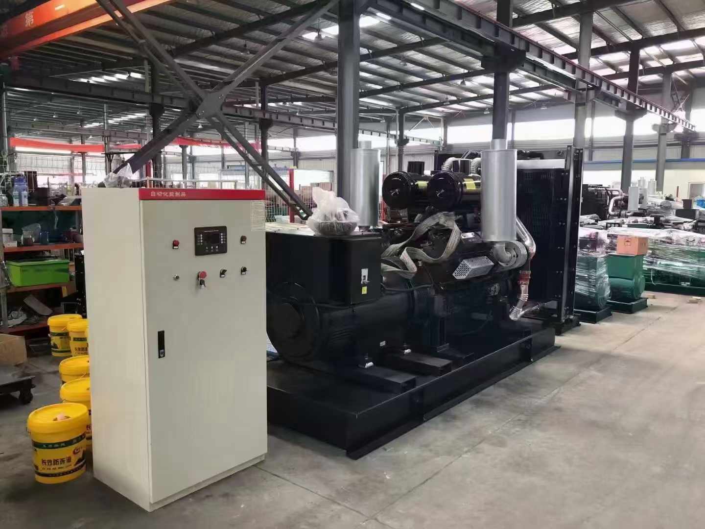 新宾柴油发电机运行时的噪音和振动水平如何?
